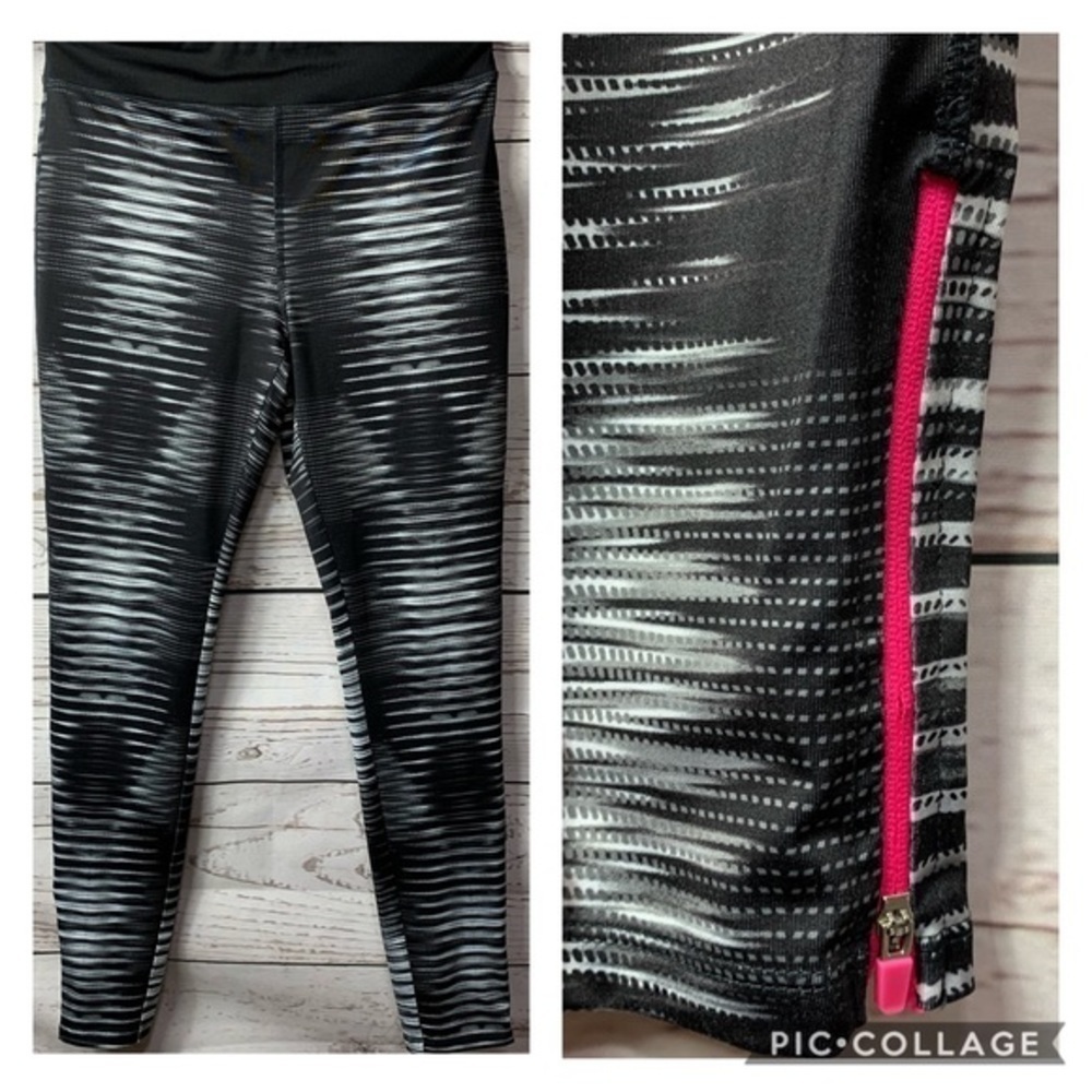 NWOT Forever 21 Zebra Stripe Zippered Leg Leggings